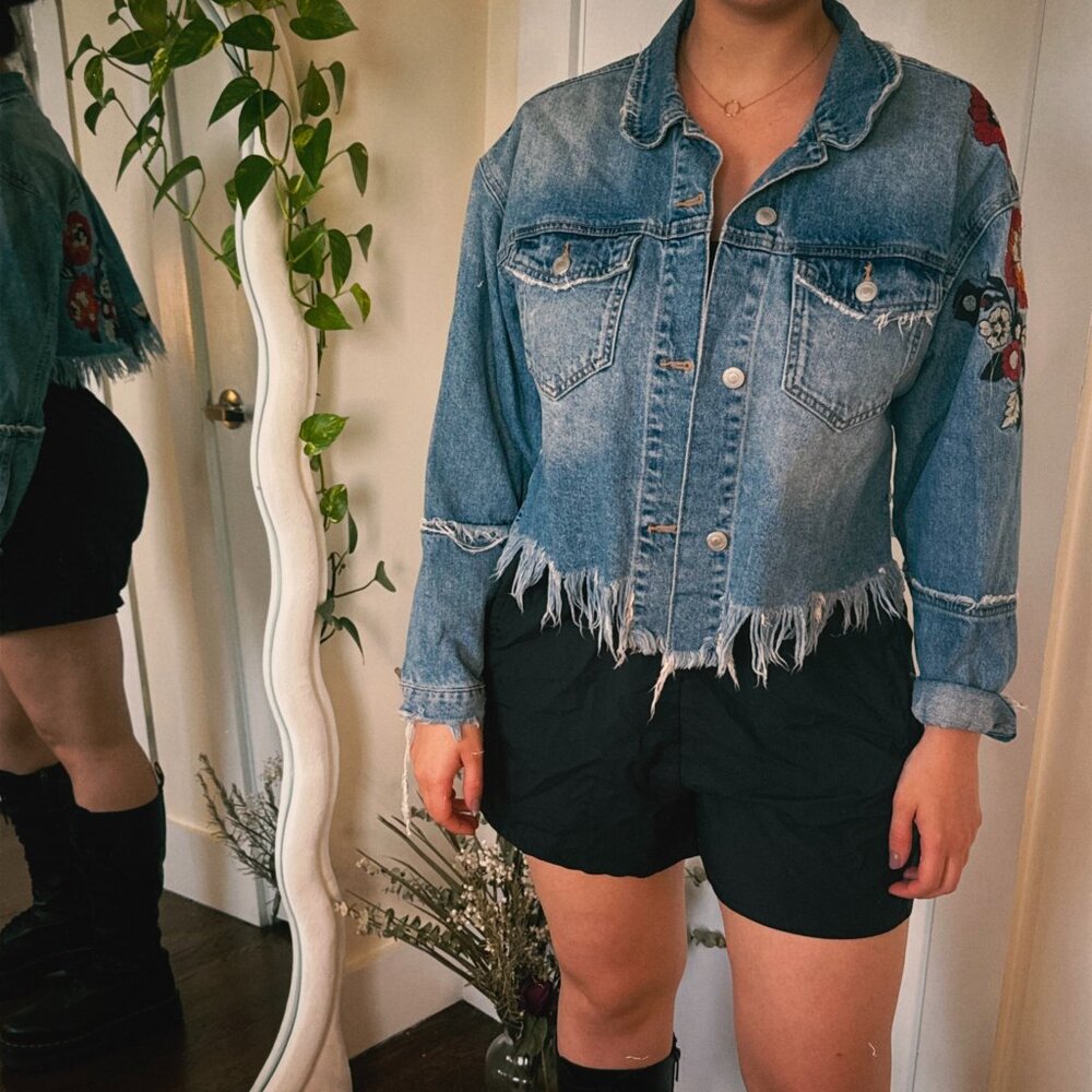 Cropped light denim jacket